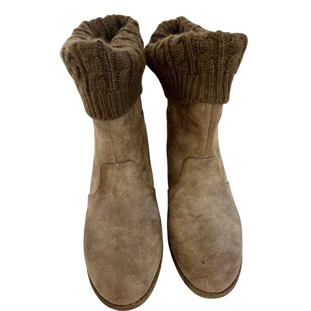 Muk Luks Women's Brown Wedge Booties Sweater Cuff Ankle Boots Size 10